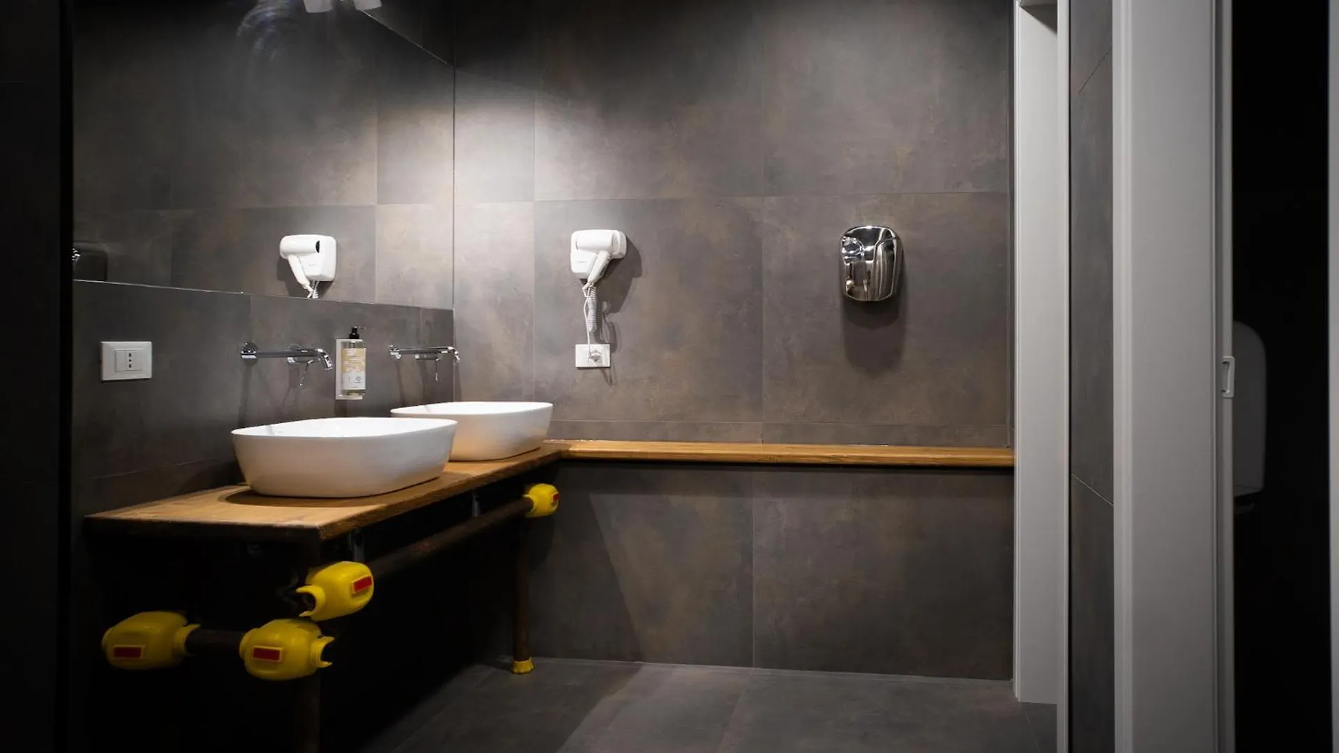 Hostelo - Luxury Hostel Palermo