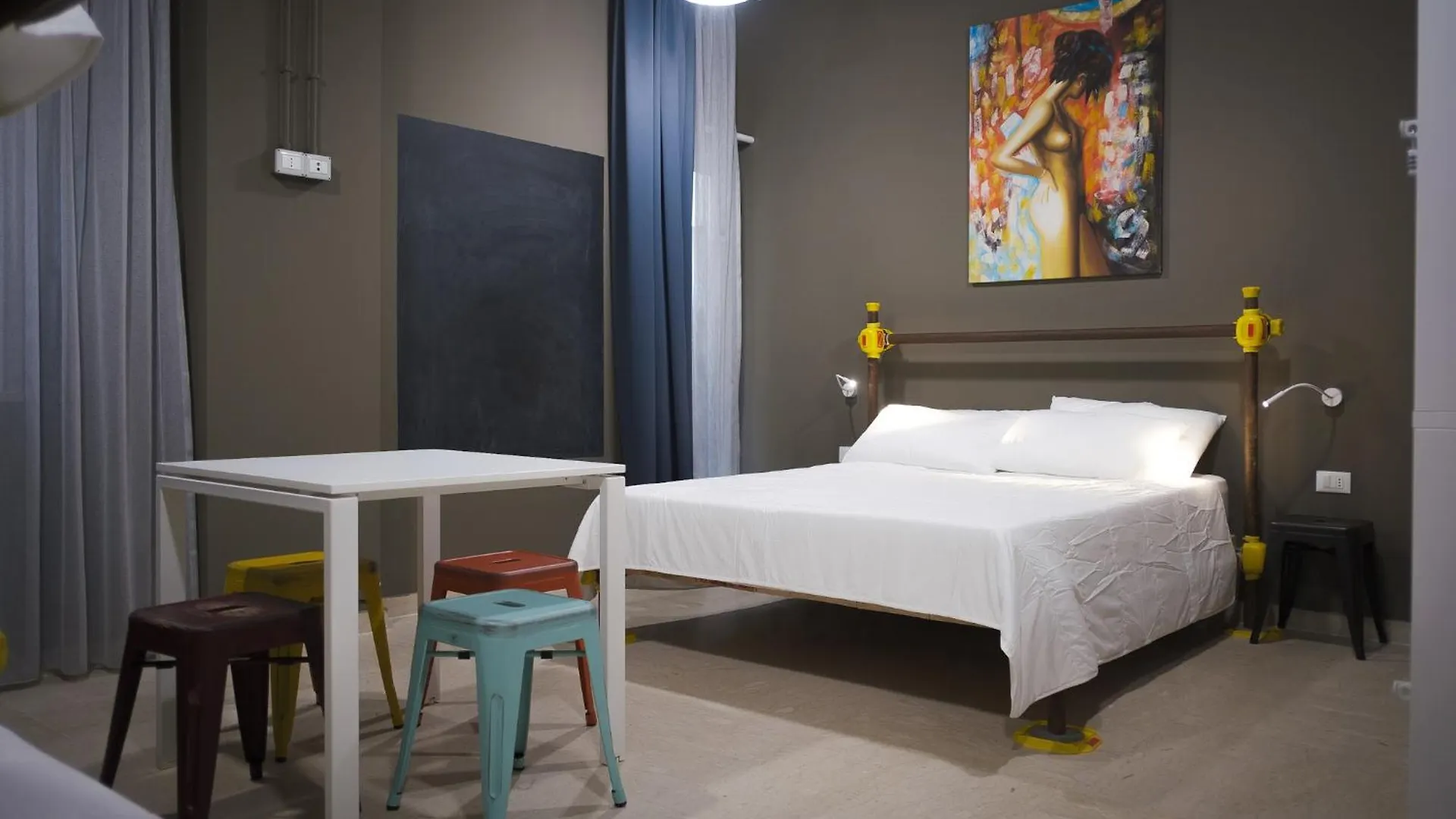 Hostelo - Luxury Hostel Palermo 0*,