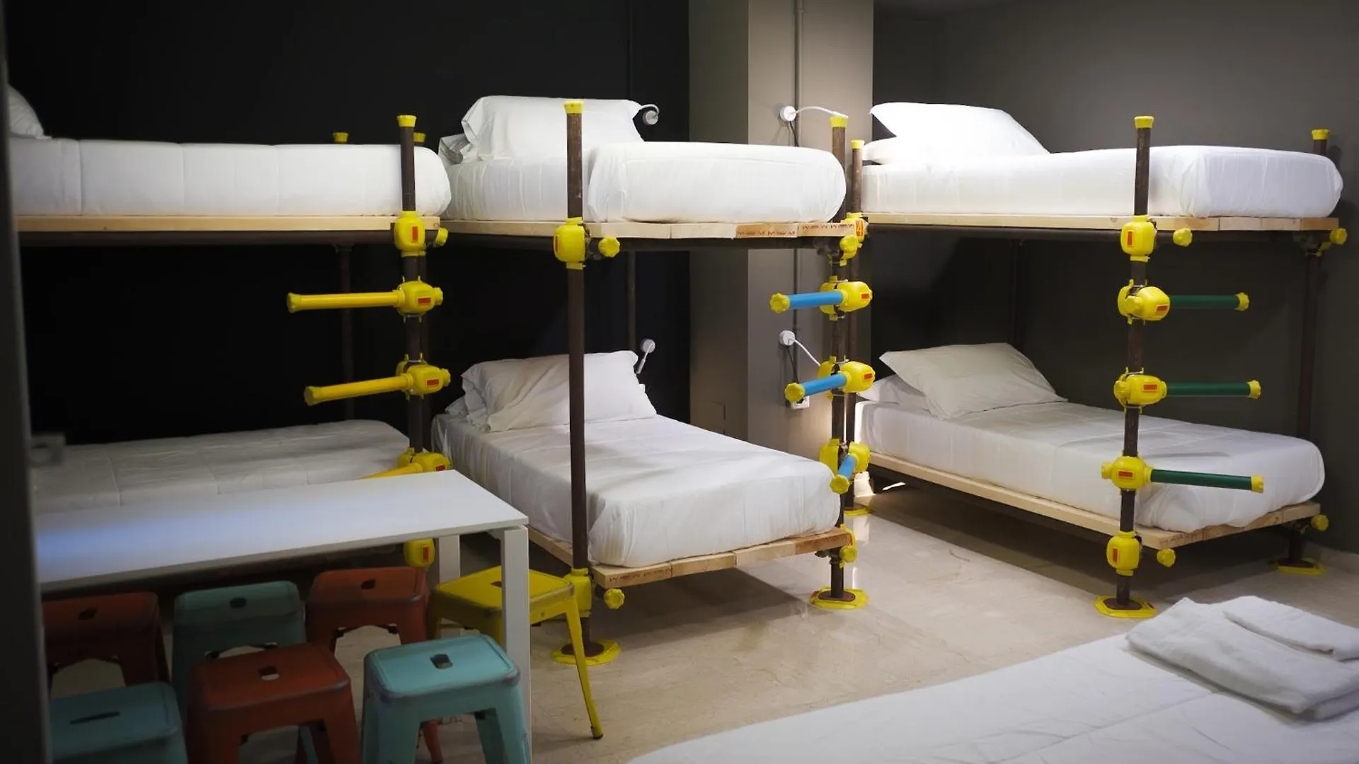 Hostelo - Luxury Hostel Palermo 0*,