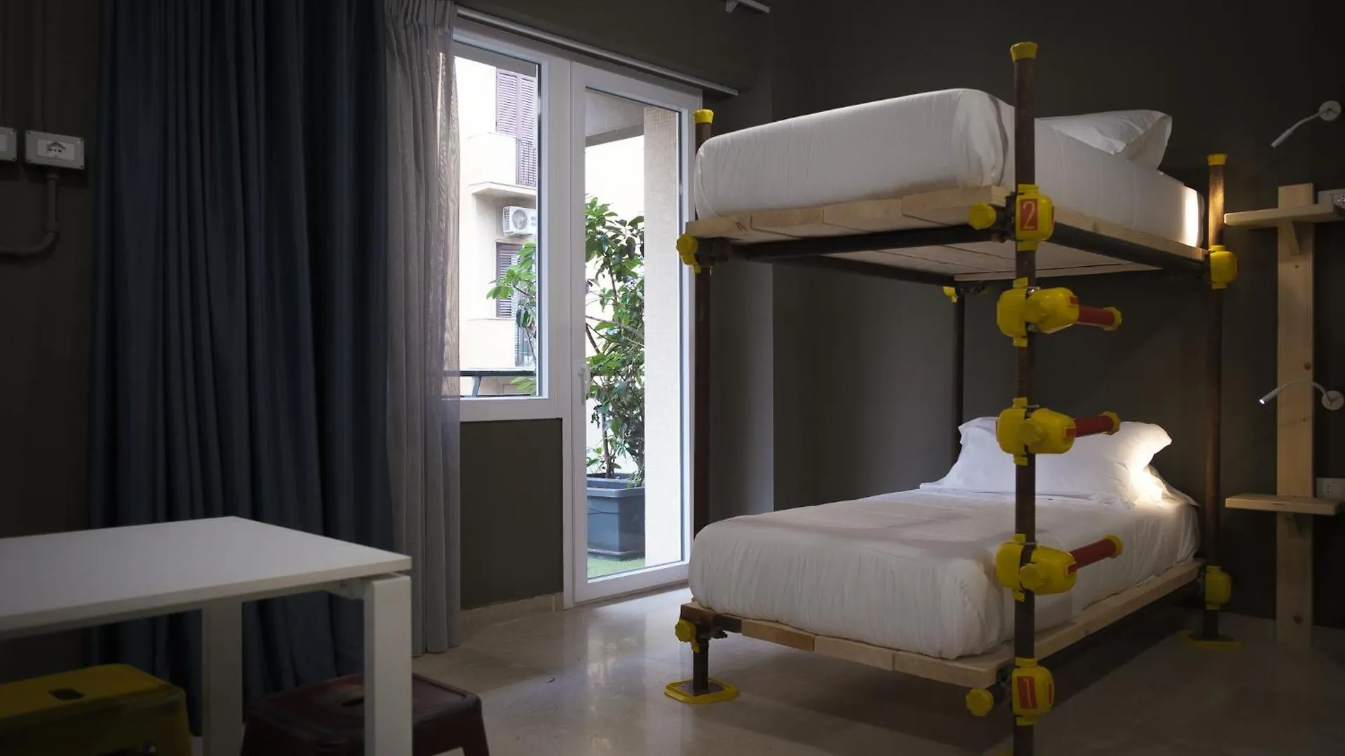 Hostelo - Luxury Hostel Palermo