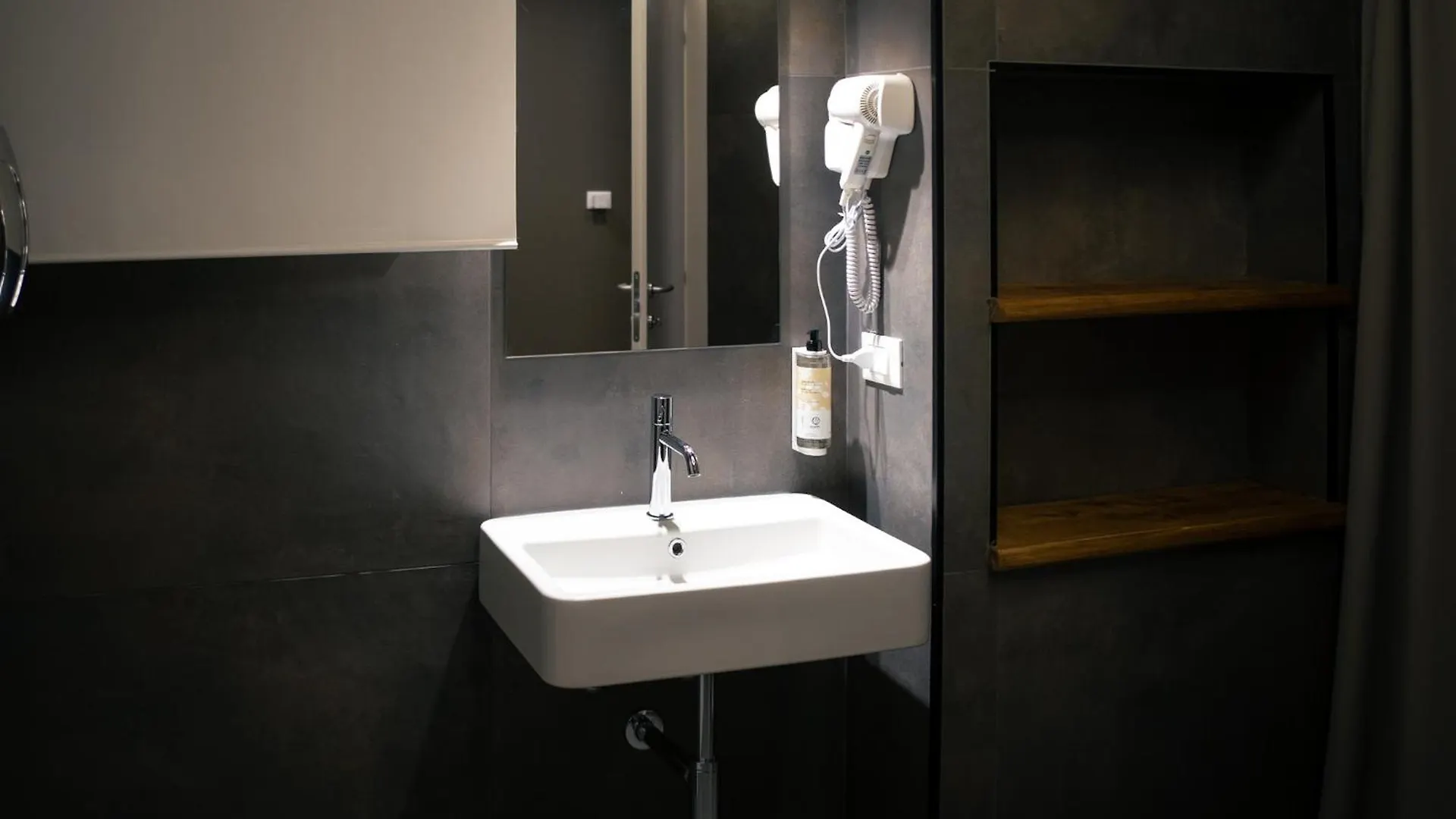 Hostelo - Luxury Hostel Palermo 0*,