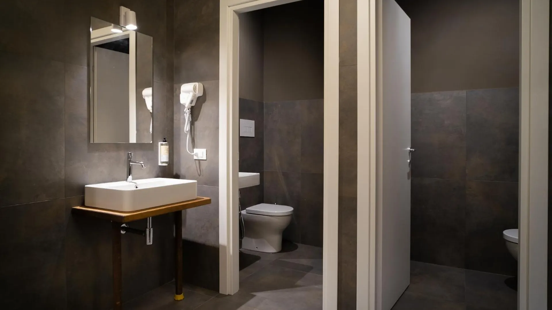 Hostelo - Luxury Hostel Palermo 0*,  Italy